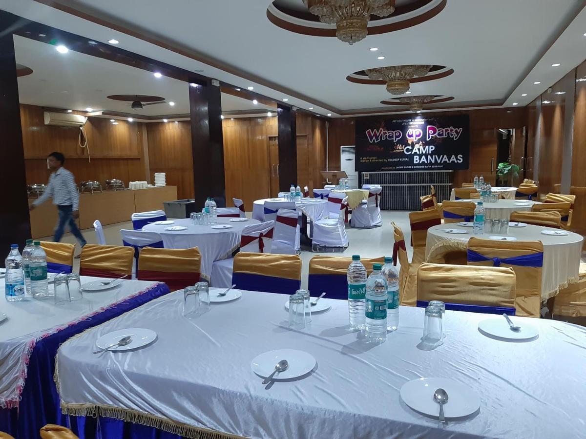 Rohtak Hotel Platinum Plaza מראה חיצוני תמונה