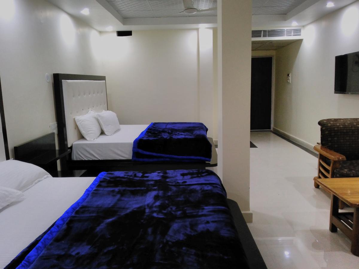 Rohtak Hotel Platinum Plaza מראה חיצוני תמונה