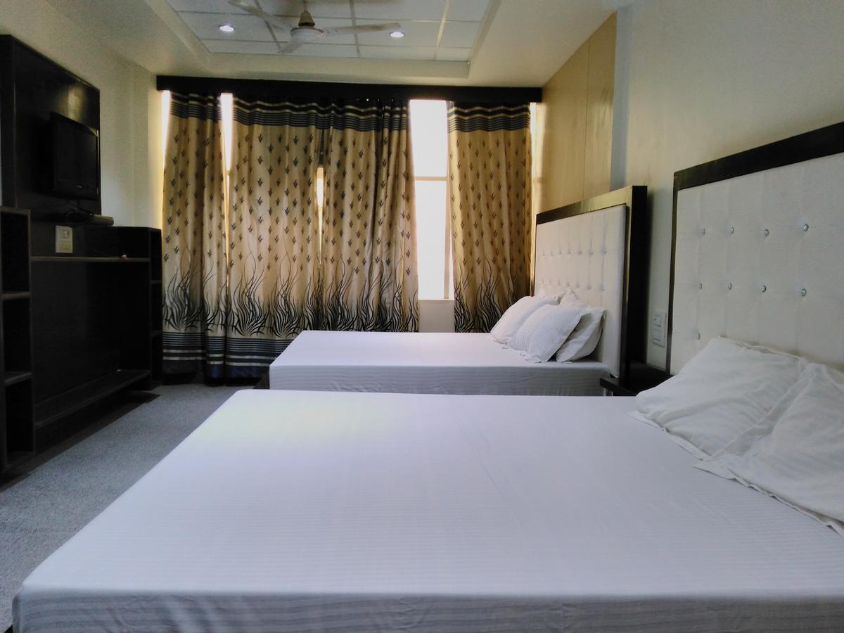 Rohtak Hotel Platinum Plaza מראה חיצוני תמונה