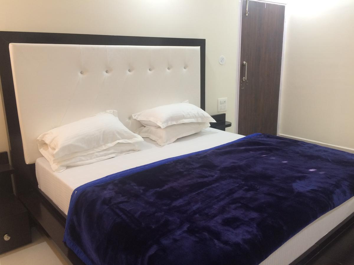 Rohtak Hotel Platinum Plaza מראה חיצוני תמונה