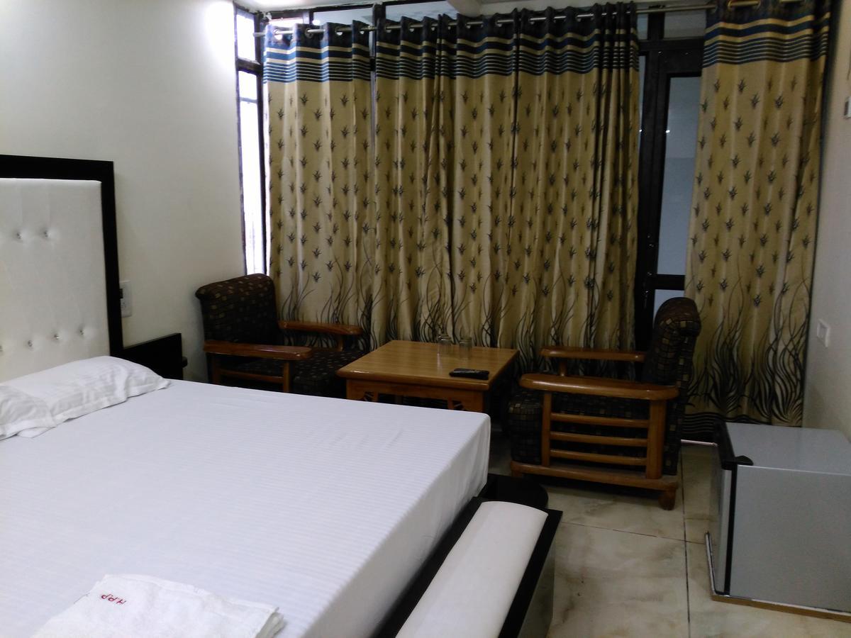 Rohtak Hotel Platinum Plaza מראה חיצוני תמונה