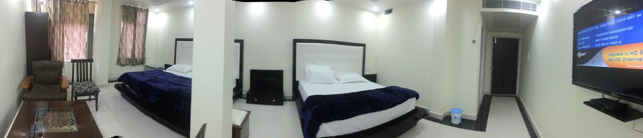 Rohtak Hotel Platinum Plaza מראה חיצוני תמונה