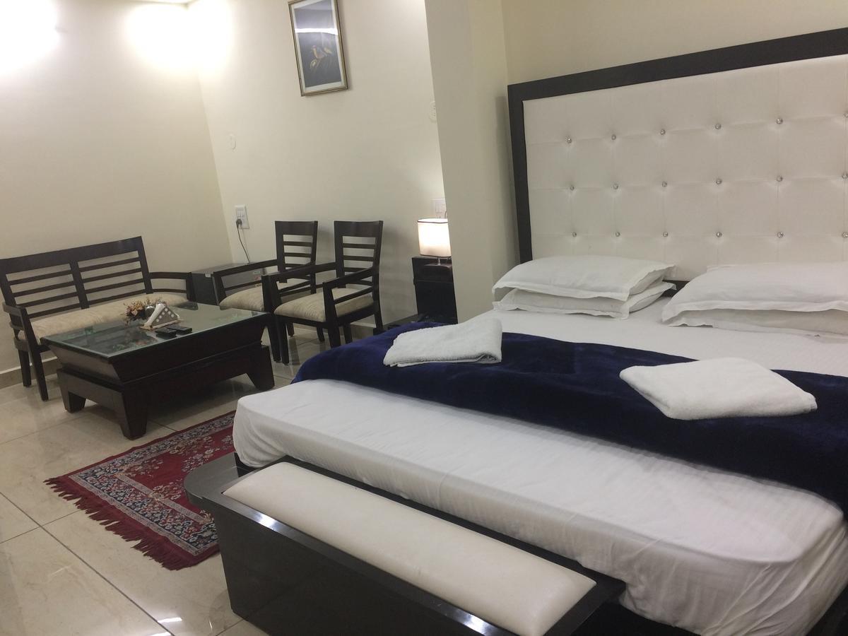 Rohtak Hotel Platinum Plaza מראה חיצוני תמונה