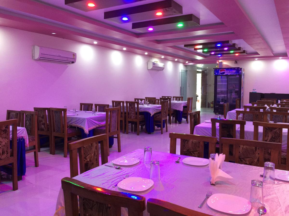 Rohtak Hotel Platinum Plaza מראה חיצוני תמונה